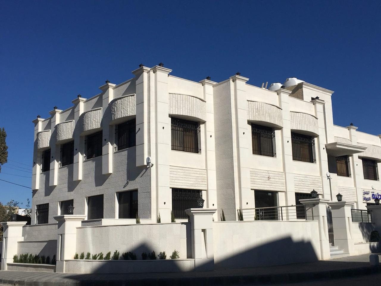 Stone-clad commercial building