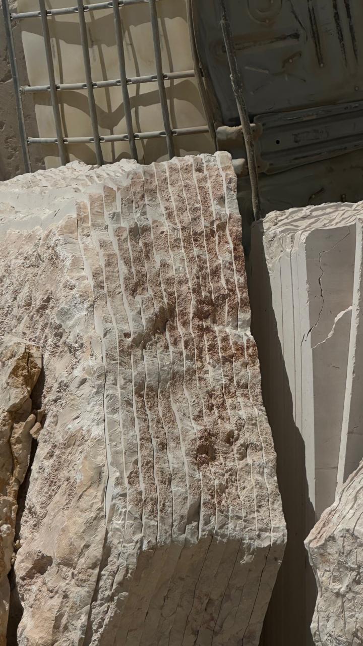 Limestone texture